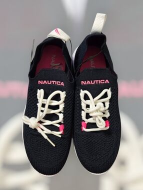 NAUTICA Cushioned Women Size 5.5 Knit fabric shoes